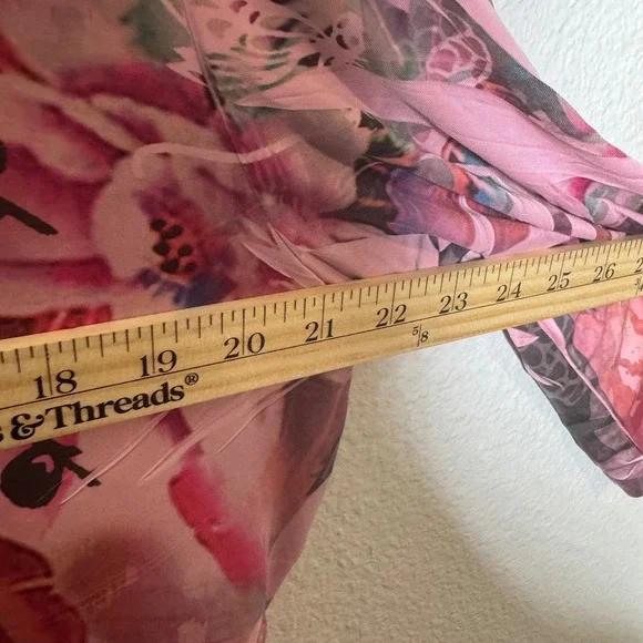 Unity World Wear Woman Pink Abstract Floral Studded Tunic Top 1X - Picture 5 of 7